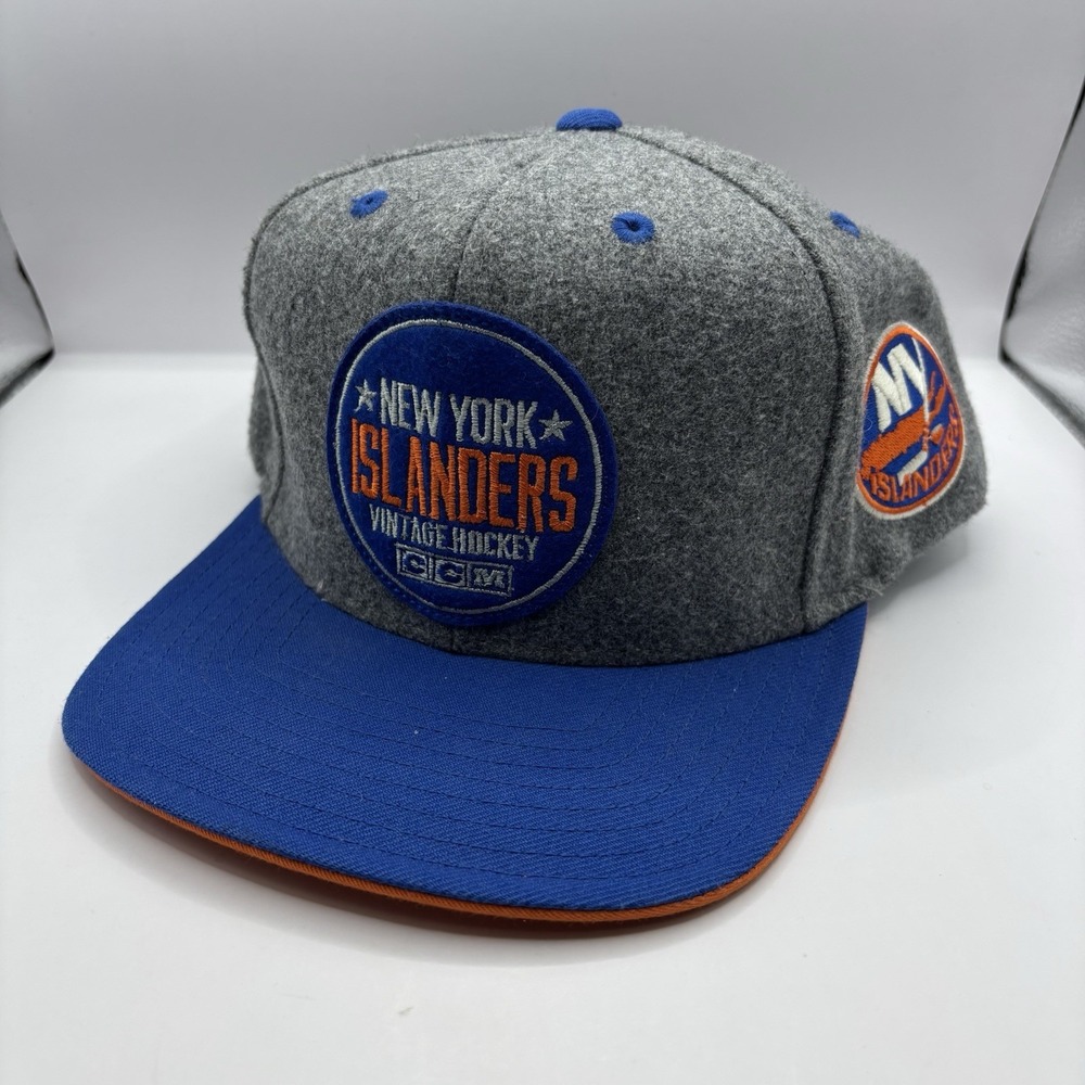 CCM New York Islanders Retro Hockey Snapback Hat Grey Blue Wool Blend Cap